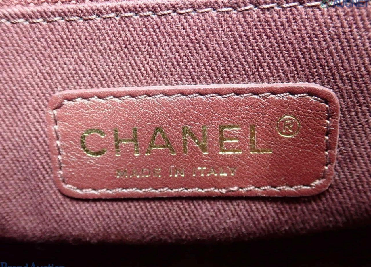 Chanel Vintage Quilted Flap Bag — Black Mixed Leather / Aged Gold Hardware