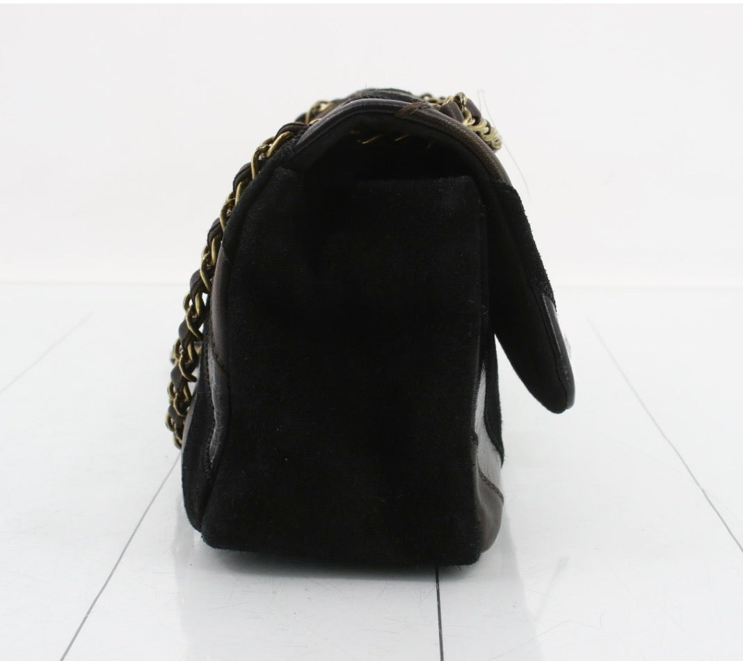 Chanel Vintage Quilted Flap Bag — Black Mixed Leather / Aged Gold Hardware