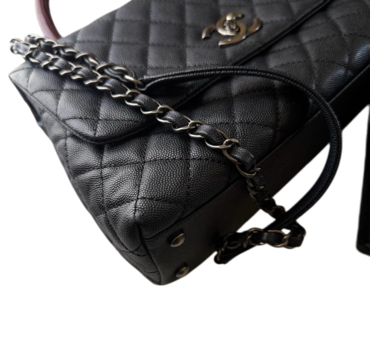Chanel Coco Handle Bag Medium — Black Caviar / Bordeaux Lizard Handle / Ruthenium Hardware