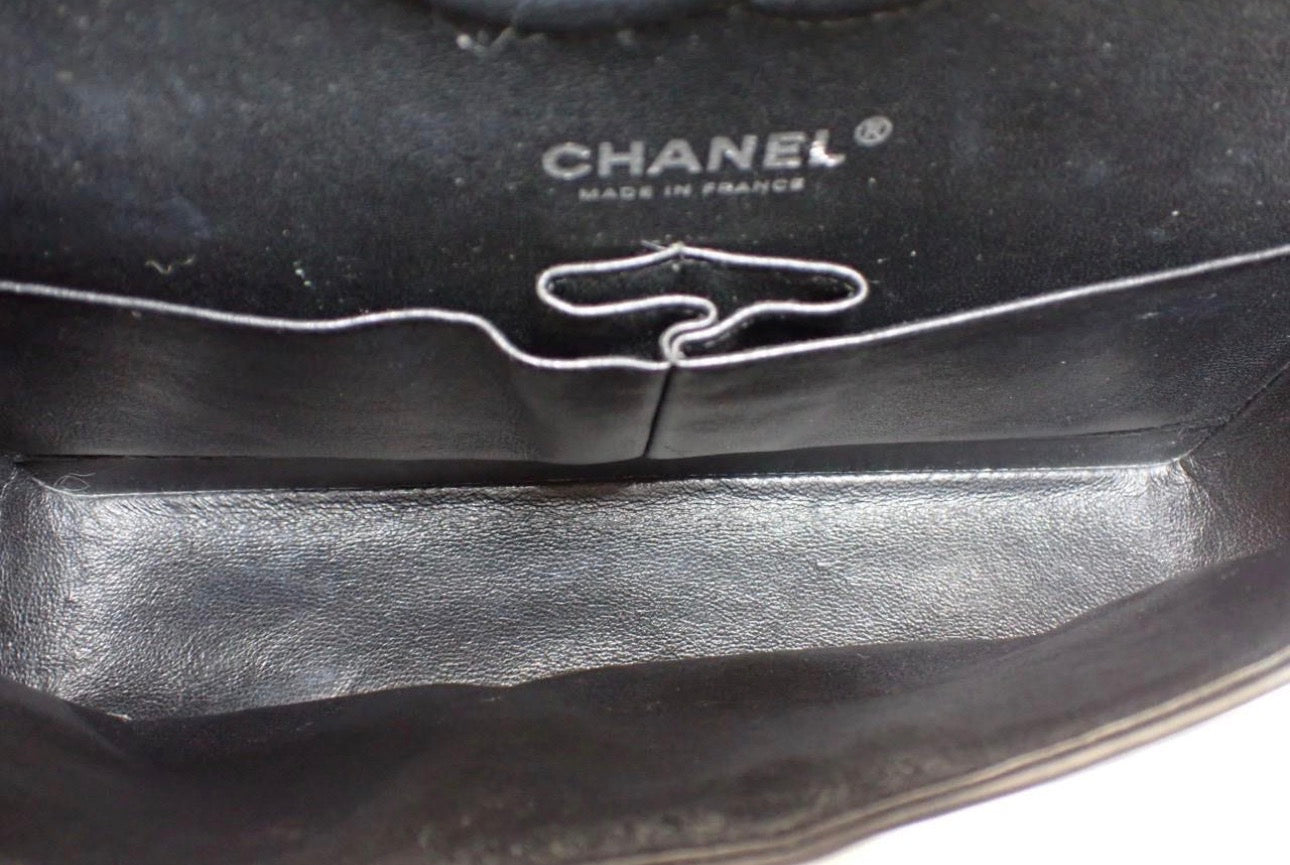 Chanel Chevron Matelassé Classic Flap Bag — Black Patent Leather / Silver Hardware