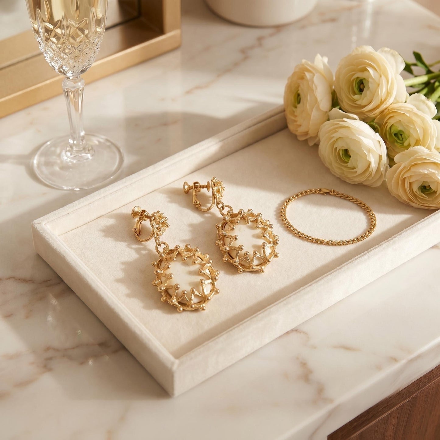 YSL Yves Saint Laurent Vintage Gold Pearl Clip-On Earrings