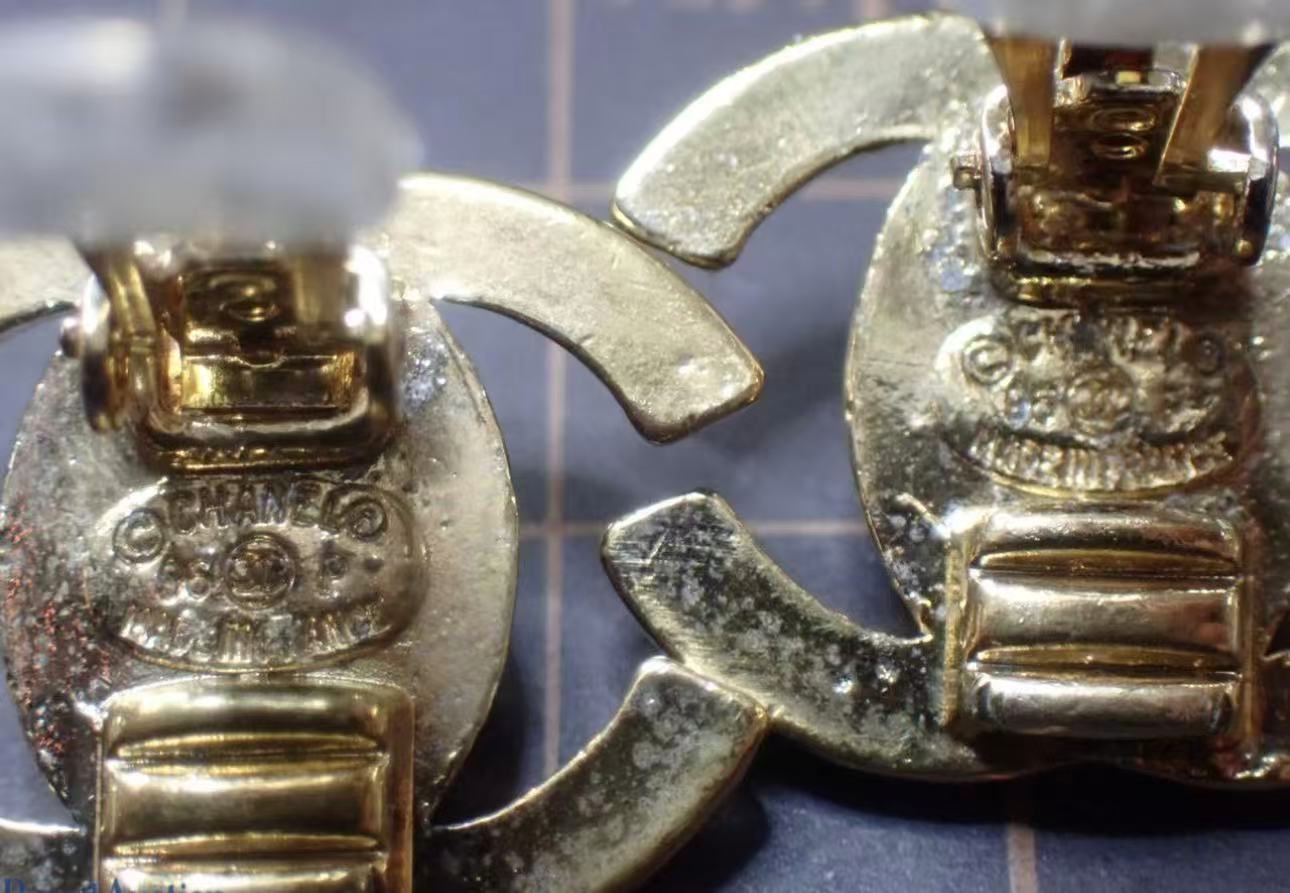 Vintage Chanel CC Turn-Lock Clip Earrings 96P