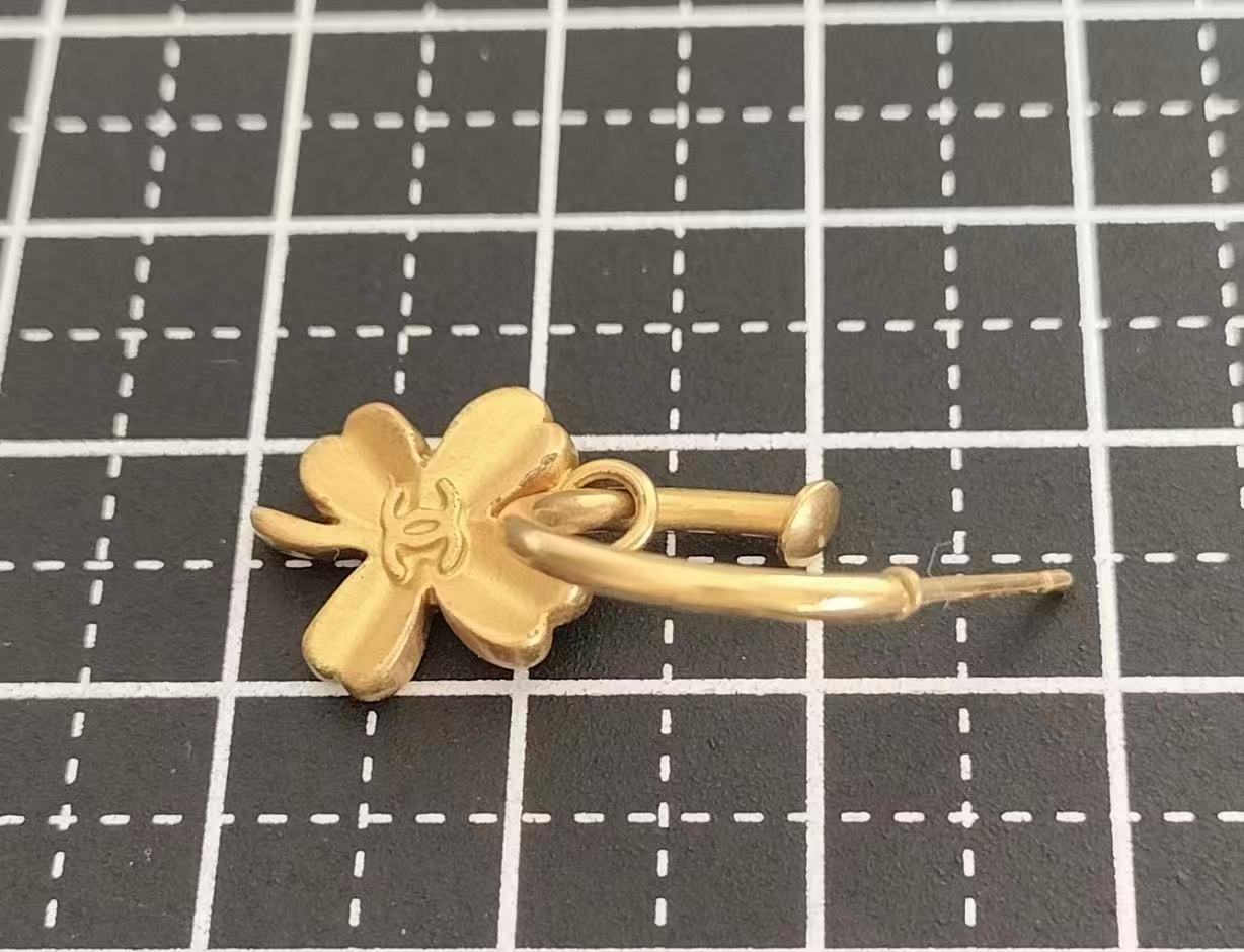 Vintage Chanel Clover CC Logo Hoop Earrings 05P