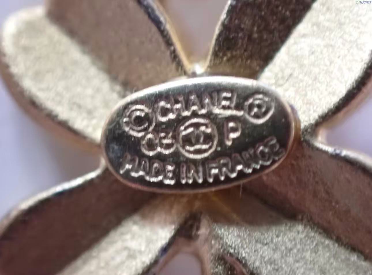 Vintage Chanel Clover CC Logo Hoop Earrings 05P