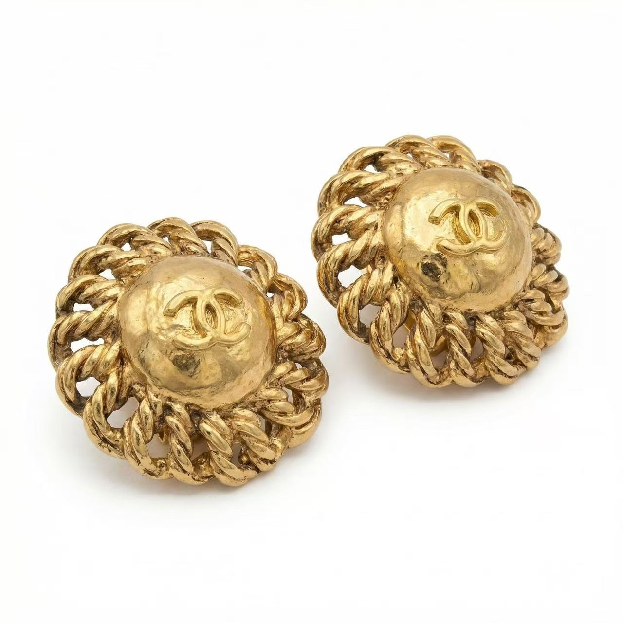 Vintage Chanel Chain Border Dome CC Earrings 05P