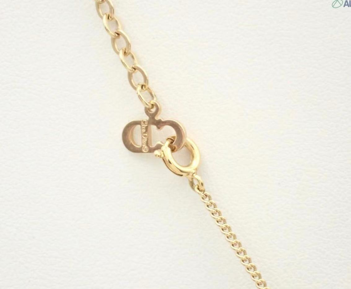 Vintage Dior CD Logo Oval Pendant Chain Necklace | dior-necklaces